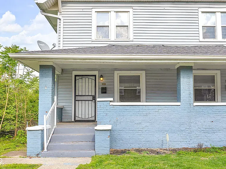 3019 Broadway St — Photo 3