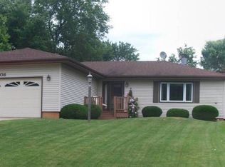 308 Fox Trot, Dixon, IL 61021