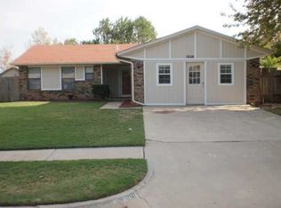 1808 SE 8th St, Moore, OK 73160