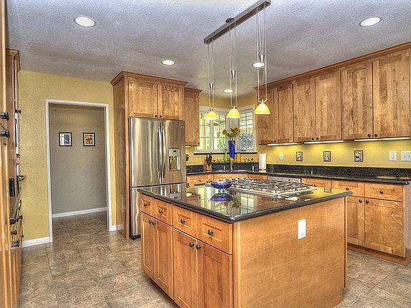 4th image of 1923 Somersworth Dr