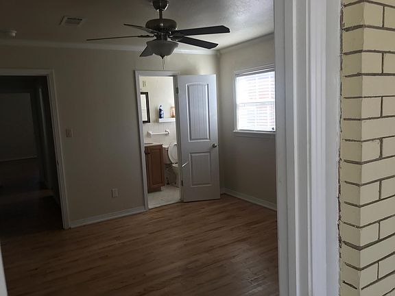 2nd image of 117 N Rosemont St