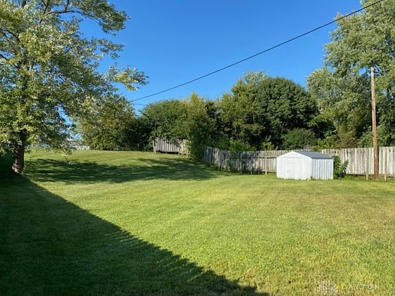 3rd image of 6788 Ginger Ave