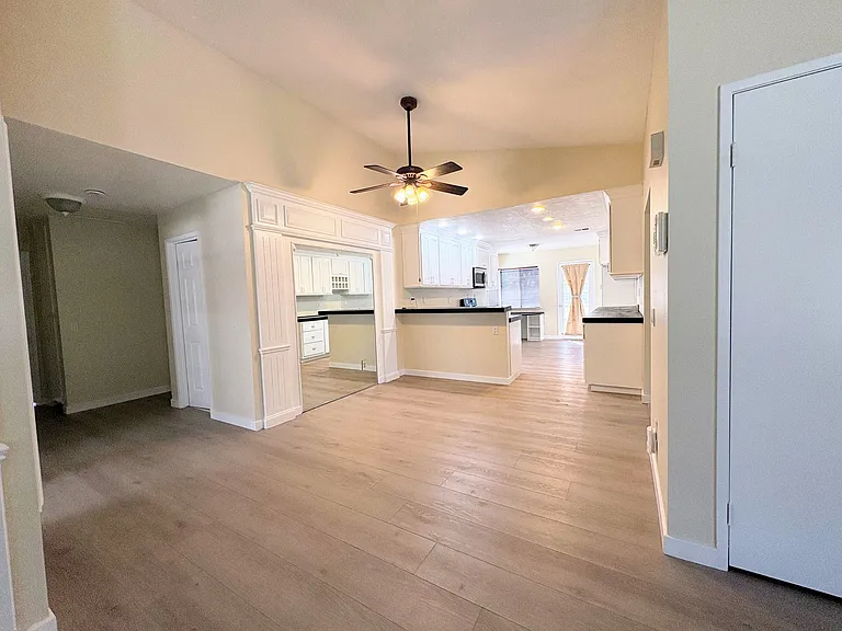 Dinningroom and kitchen