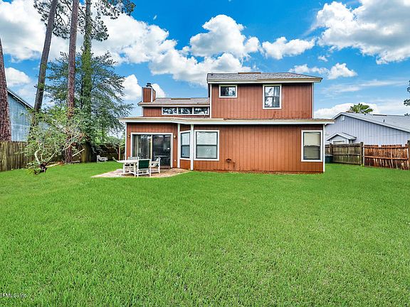 3rd image of 11569 Treasury Cir N
