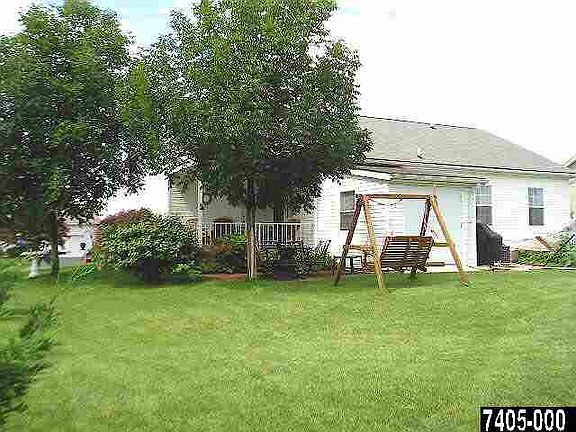 3rd image of 75 Kevin Dr