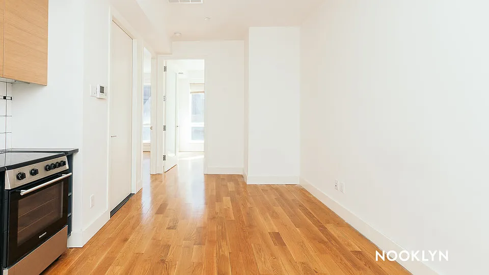 Building Photo - 845 Grand St #2E