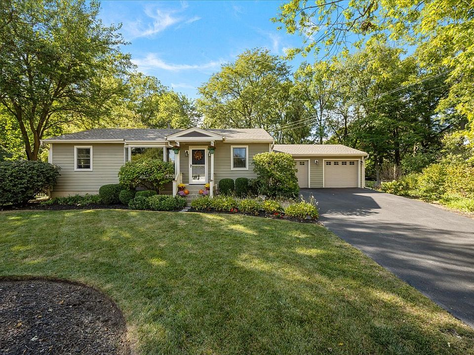 1st image of 231 Evergreen Dr