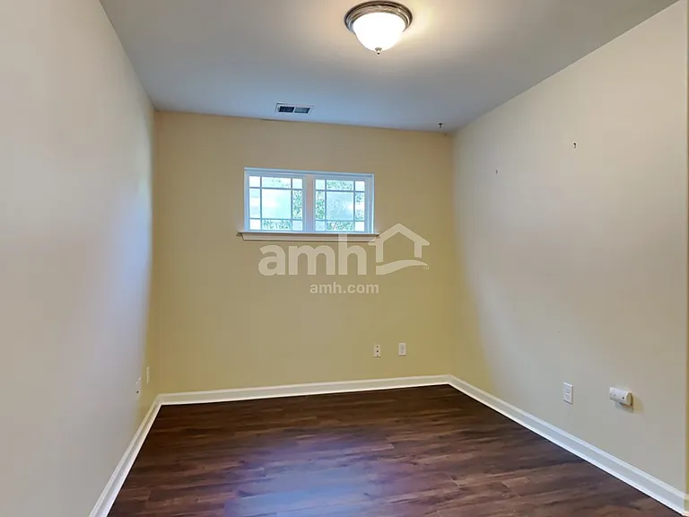 510 Summer Hill Way — Photo 10