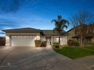 500 New Zealand Dr, Bakersfield, CA 93307