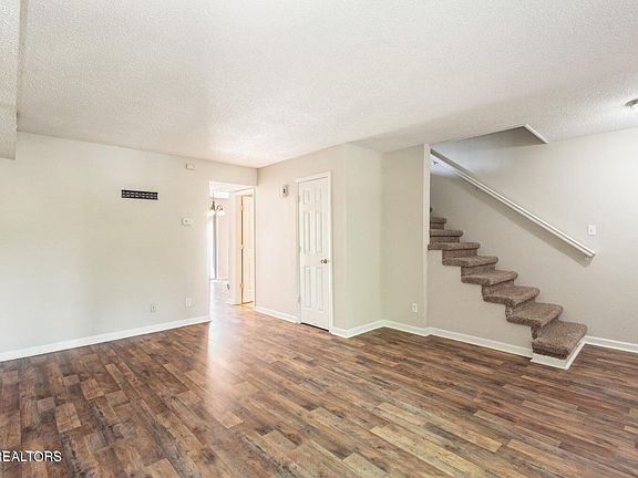 3rd image of 7914 Gleason Dr APT 1009