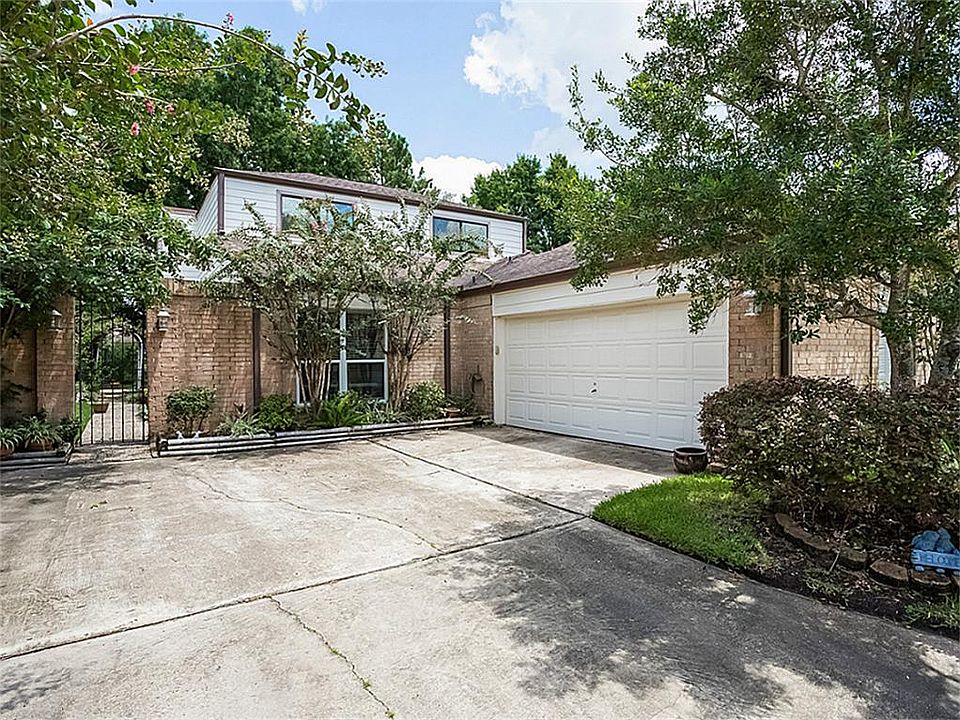 1st image of 4042 Heathersage Dr