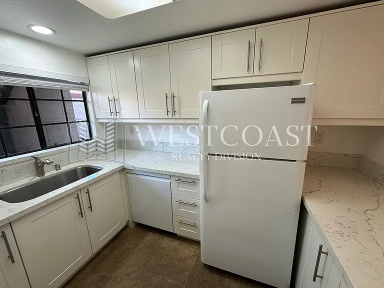 2823 Andover Ave — Photo 18