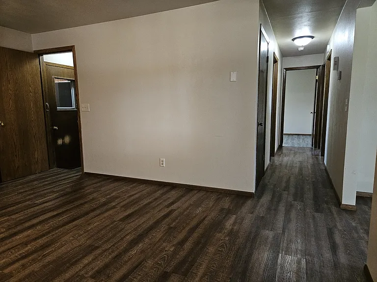 417 S Matthias St — Photo 8