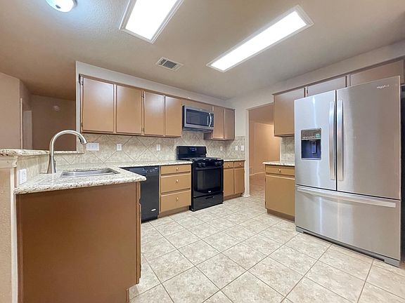 4th image of 16506 Jadestone Dr