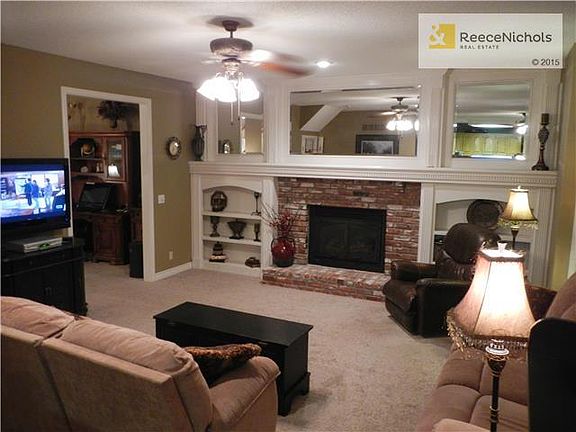 Great Room with Fantastic fireplace and attractive built-ins