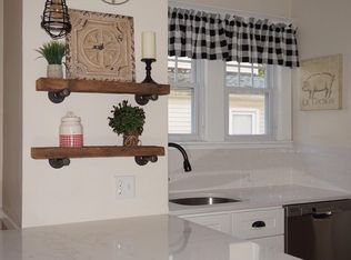 14 Van Horn St, West Springfield, MA 01089