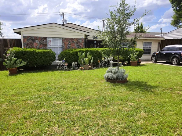 13973 Bee St, Farmers Branch, TX 75234
