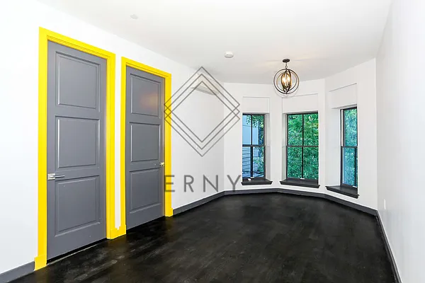 Rented by ERNY LLC | media 23