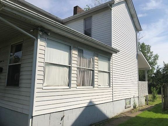 4th image of 82 Johnson Ave