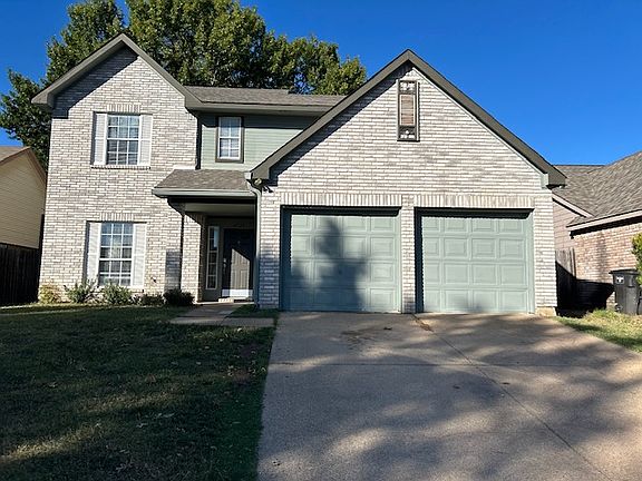 2nd image of 4729 Waterway Dr