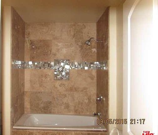 4th image of 1116 W 48th St