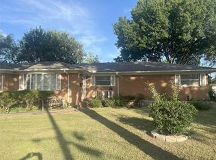 1948 Riverway Dr, Dallas, TX 75217