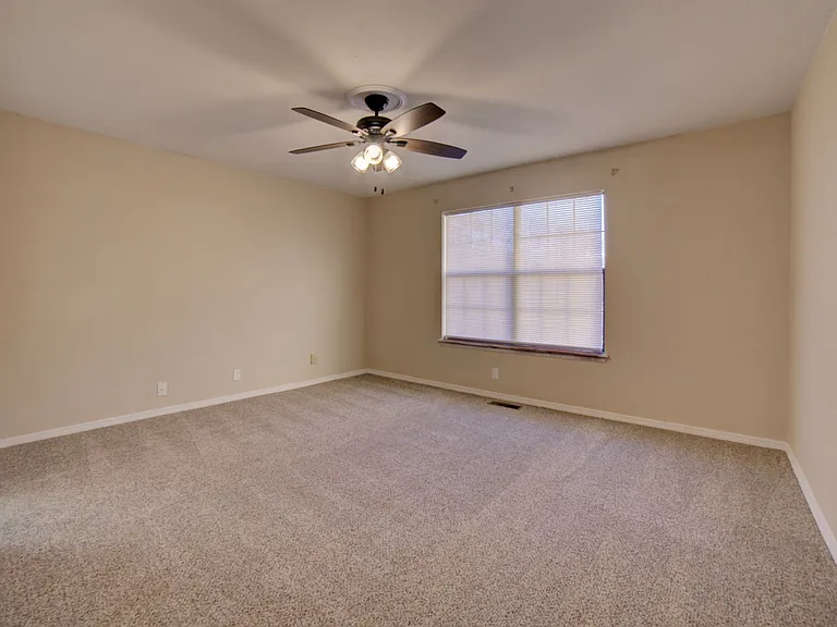 S 79th E Ave Duplex — Photo 10