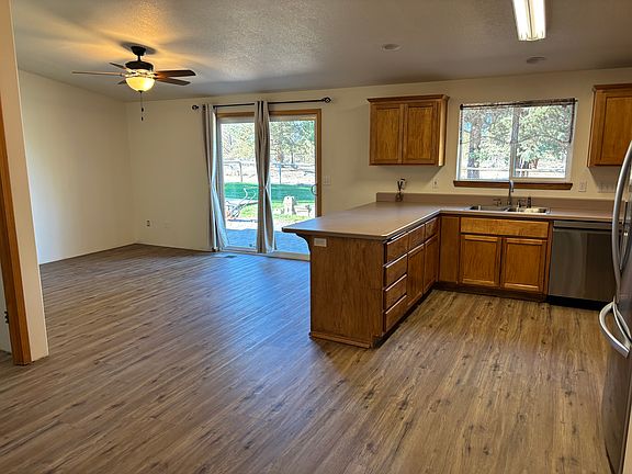 4th image of 10683 NW Maple Ln