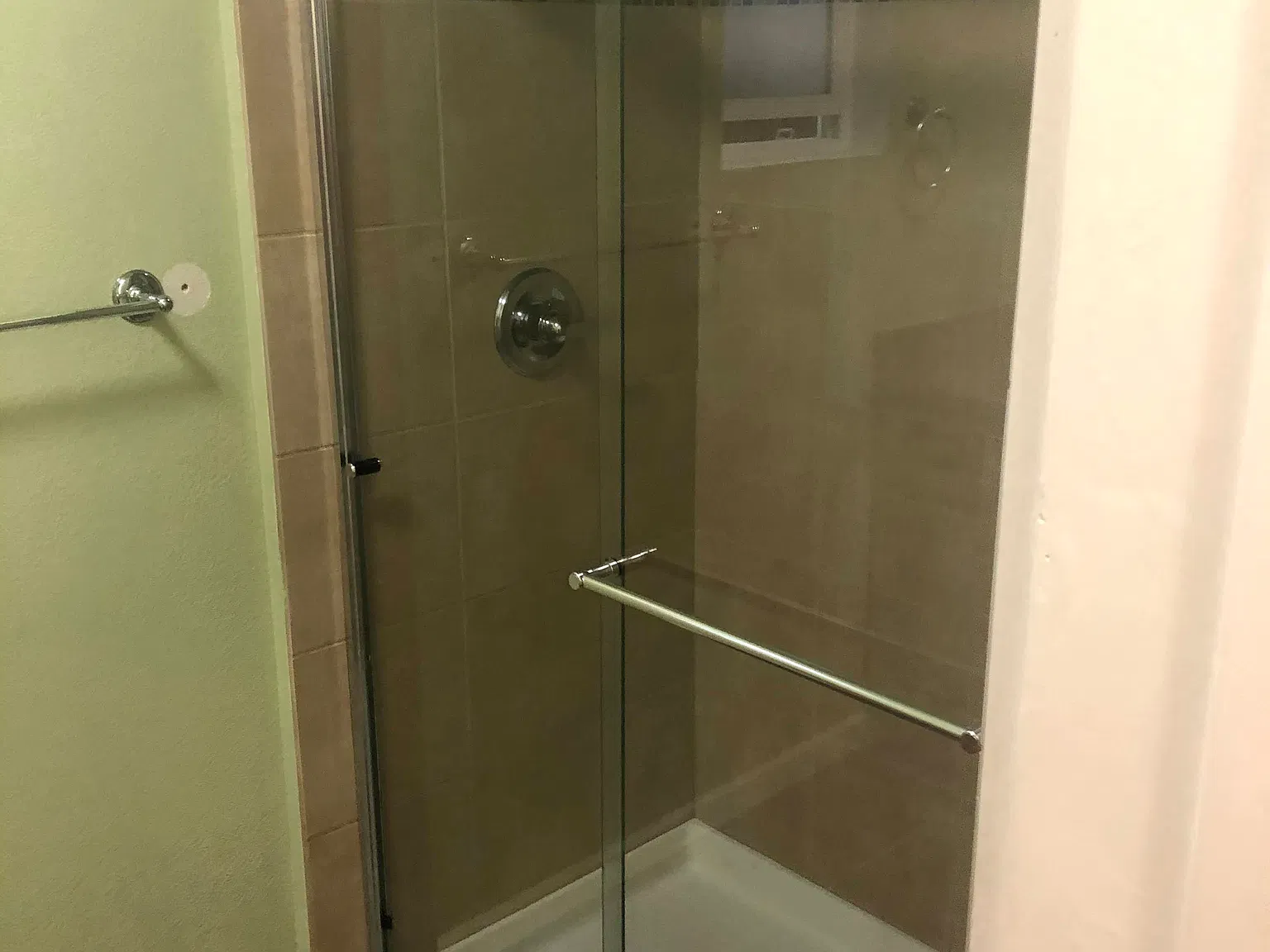 2 bed, 1000 sqft, $5,600 — Photo 3