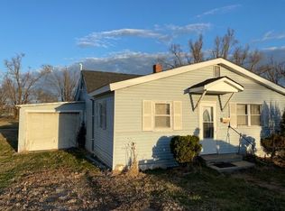 105 S Jefferson St, Slater, MO 65349