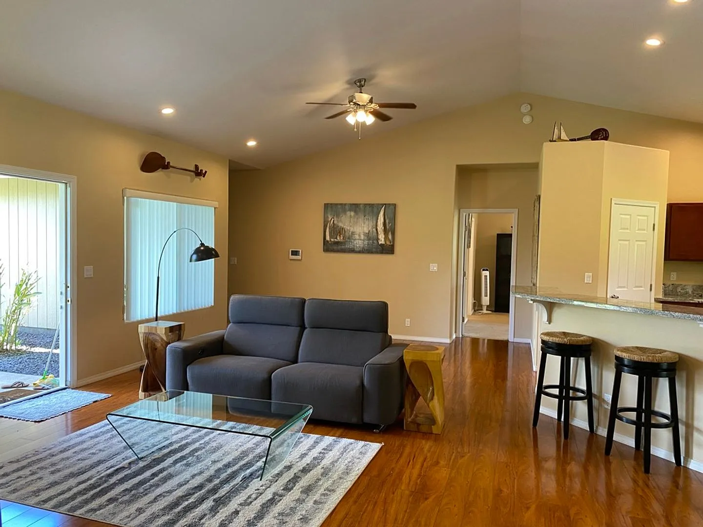 3/2 Furnished & Pet Friendly-Hawaiian Paradise Park — Photo 4