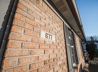 677 Aspen Ct, Danville, IN 46122