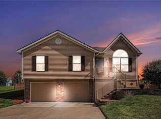 6901 NE 114th Ter, Kansas City, MO 64156