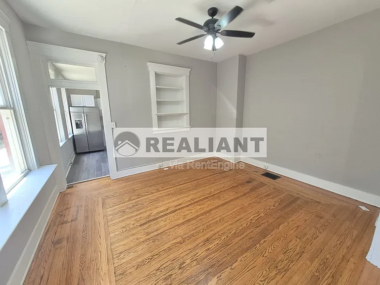 942 Columbia St #1 — Photo 5