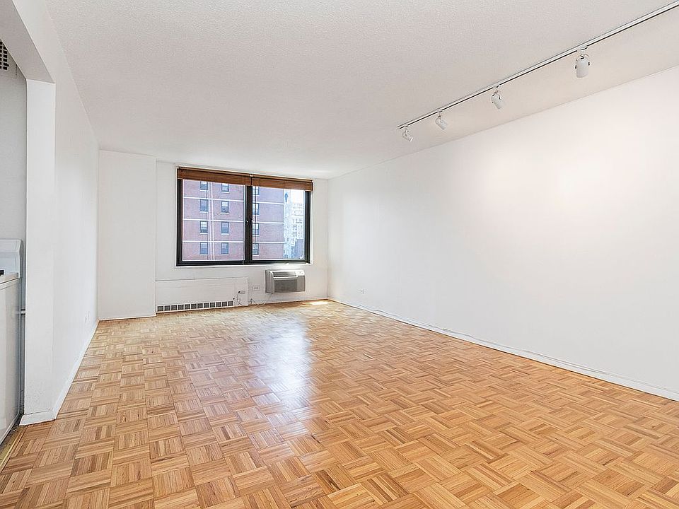 1st image of 1601 3rd Ave APT 10B