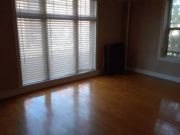 1401 Park Ave S #202, Minneapolis, MN 55404