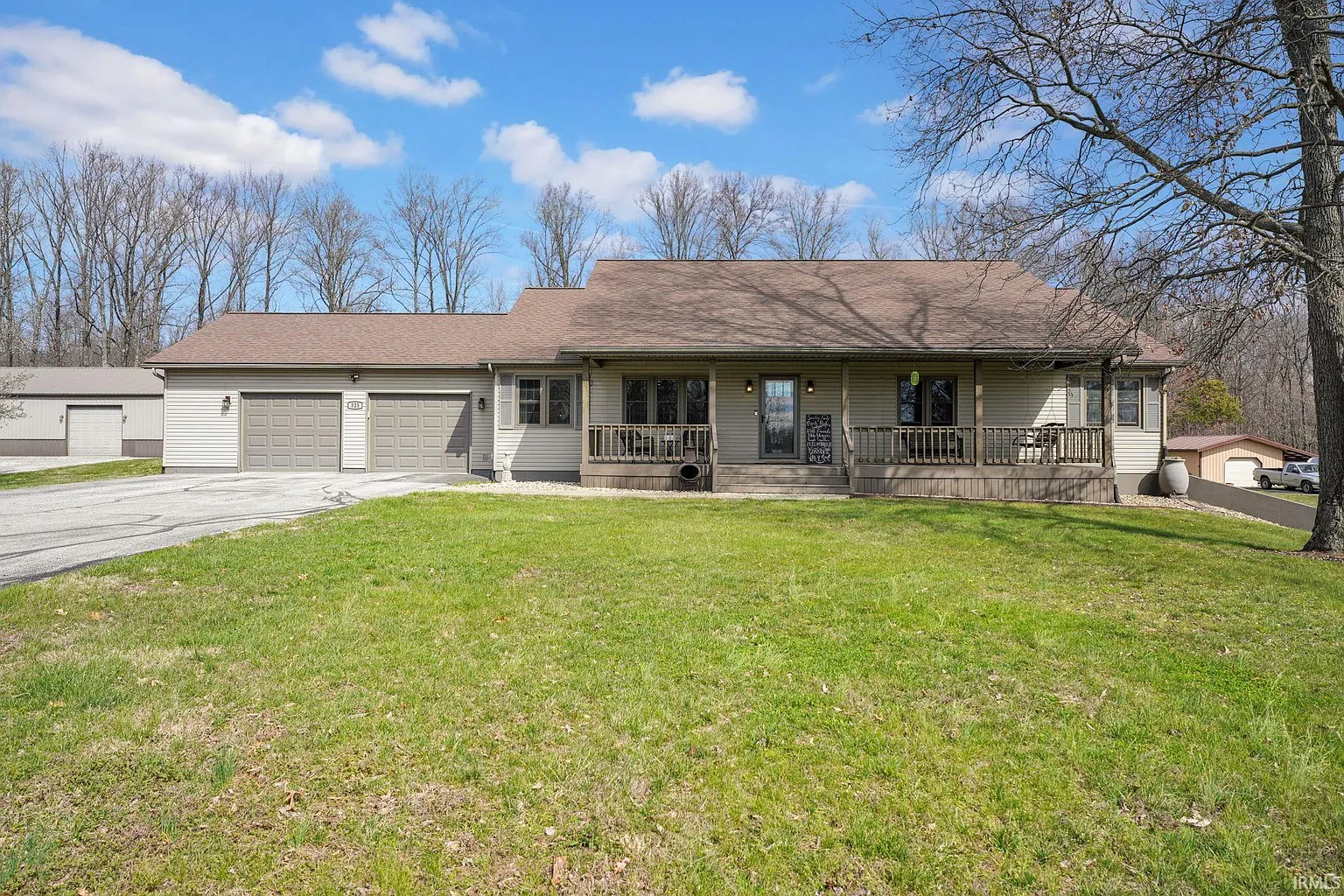525 Boone Ln photo 1