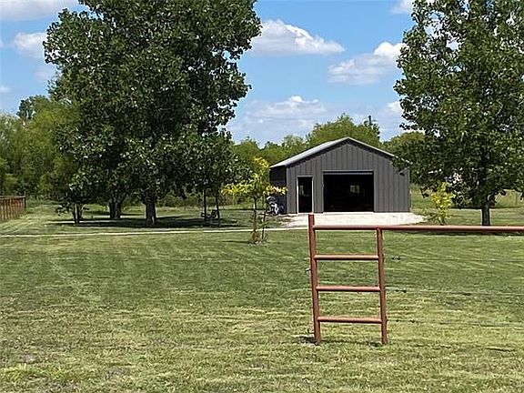 2nd image of 101 Ryan Ln