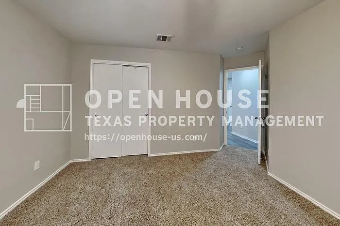 10406 Appaloosa Bay — Photo 12
