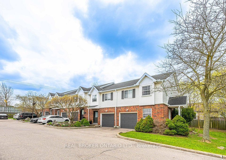 1st image of 185 Highland Cres #2
