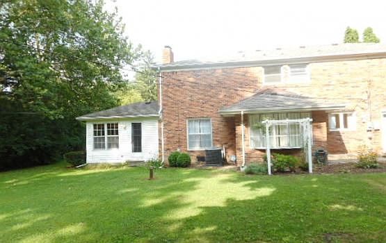 5th image of 7441 Jackson Park Dr