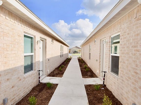 4th image of 3804 Whitewing Ave APT 1
