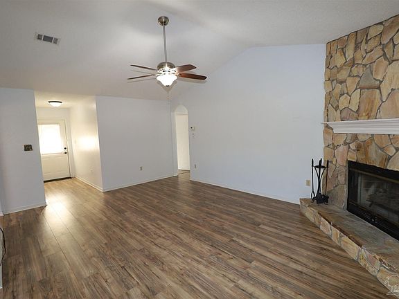 4th image of 2025 Burjonik Dr