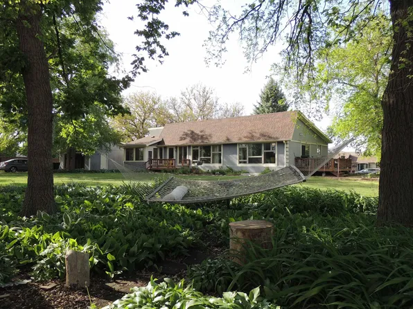 4606 Hudson Rd, Cedar Falls, IA 50613
