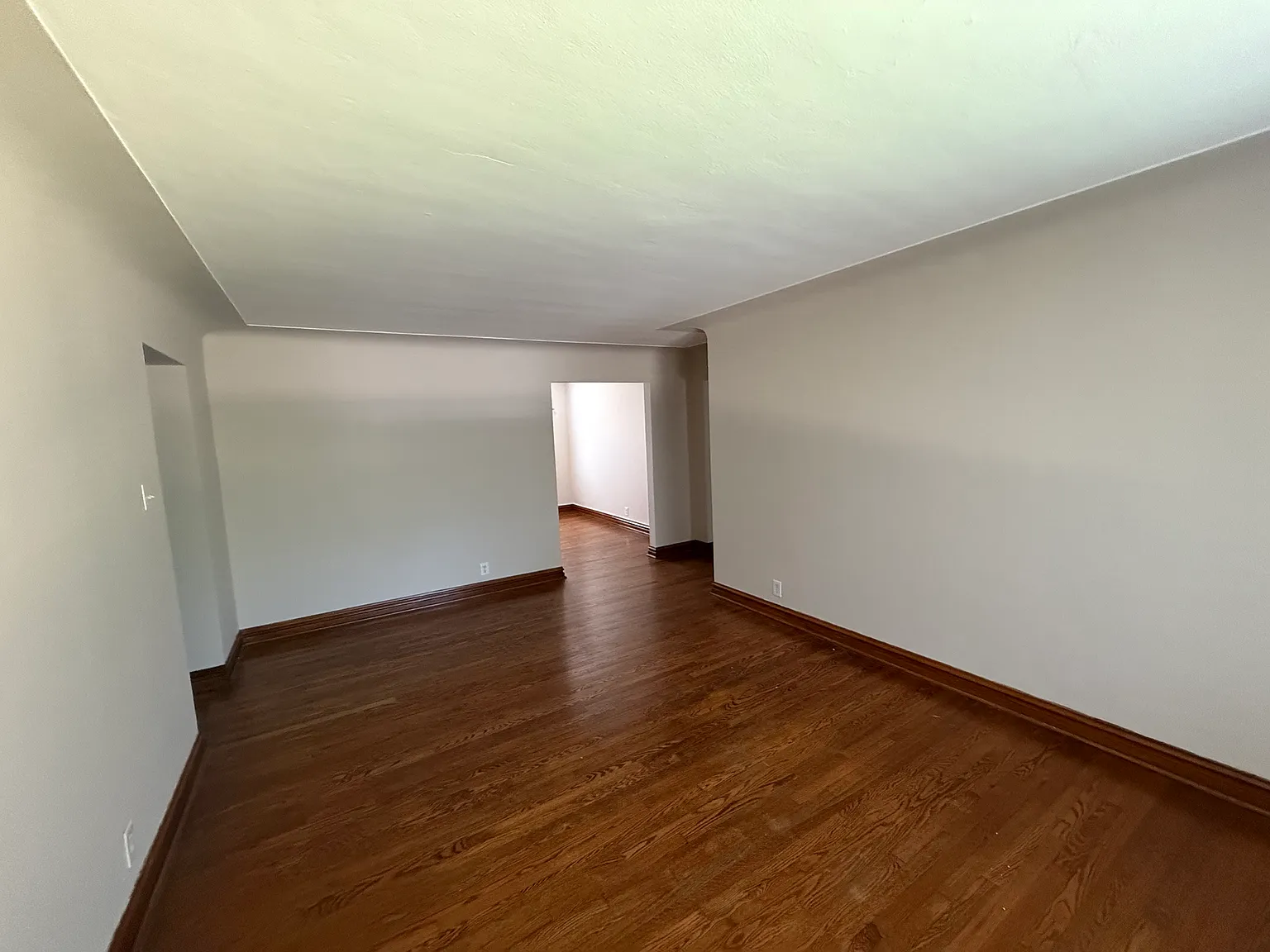7246 Moller Ave — Photo 3