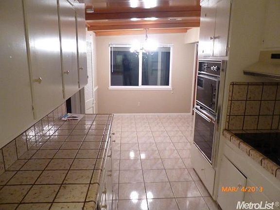 5th image of 3638 French Ave
