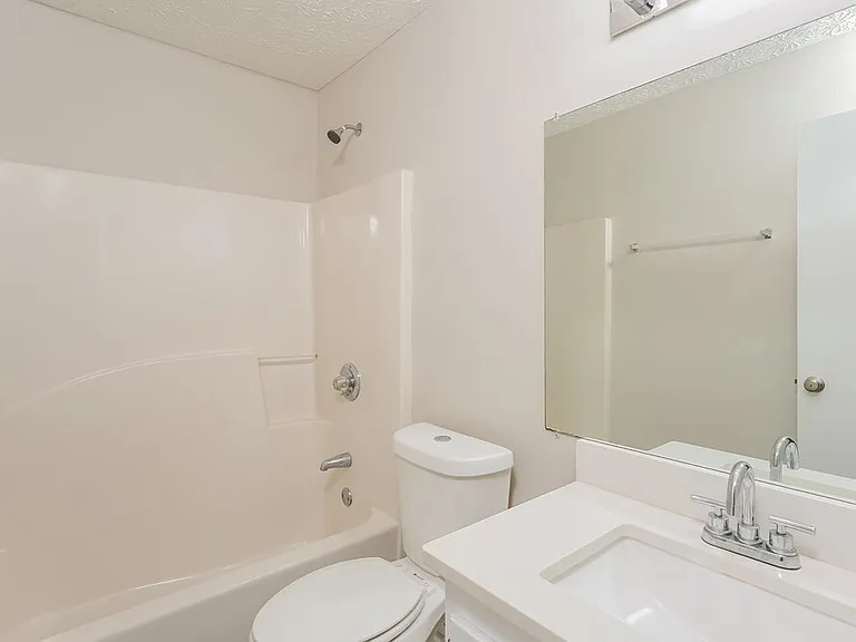 5406 Cindy Ln SE — Photo 14