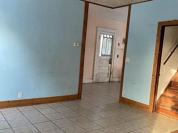 4th image of 205 Fremont Street