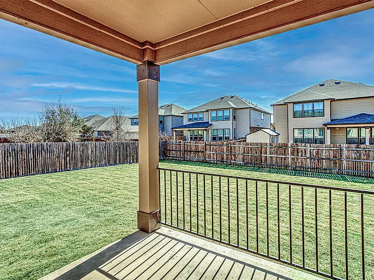 339 Alamosa Dr — Photo 38