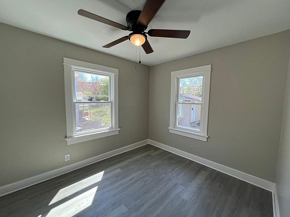 4th image of 408-410 Pleasant Ave